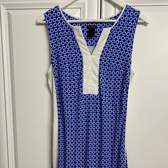 Ann Taylor Factory Size XS Sleeveless V Neck Dress Blue White Belt Midi Office - Picture 4 of 12